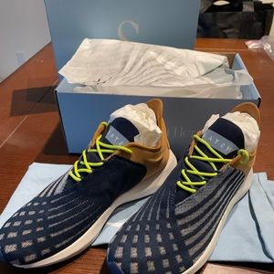 Saysh - women’s sneakers, brand new. Size 6.5